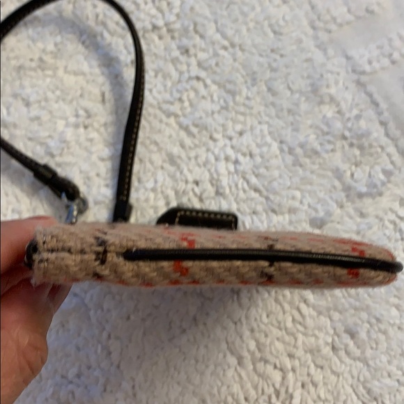 NWOT Coach Tweed Wristlet - Picture 5 of 7